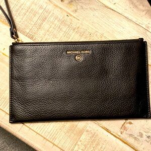 Genuine Michael Kors Leather Wristlet